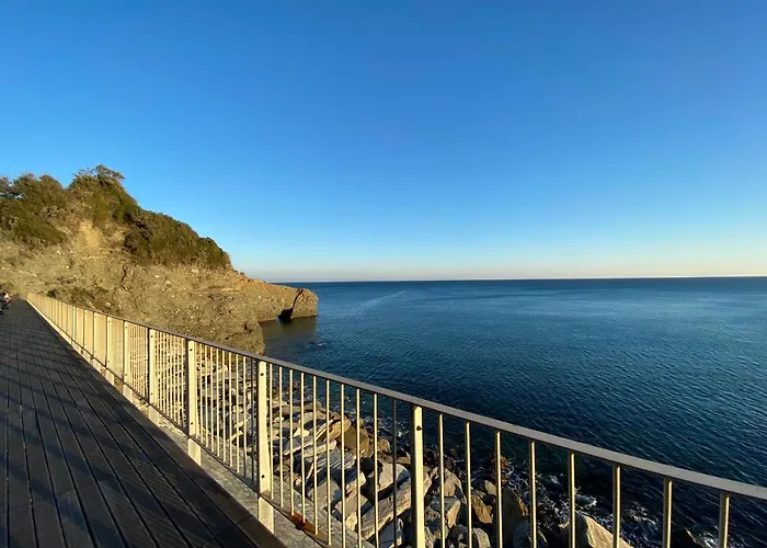 Il Mare In Piazza Lägenhet Albisola Superiore