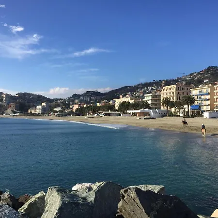 Il Mare In Piazza Apartment Albisola Superiore