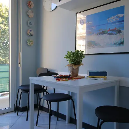 Il Mare In Piazza Apartment *